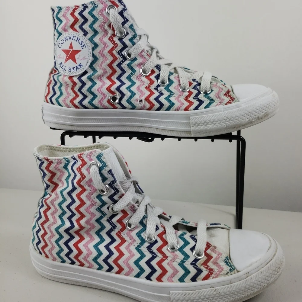 Converse chuck Taylor All-Star sz 2 youth Kids